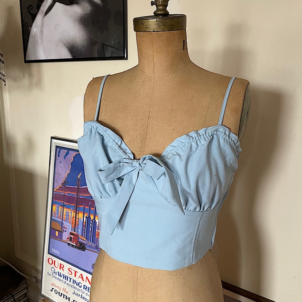 NWOT Pinup Style Bow Front Bustier Crop Top
